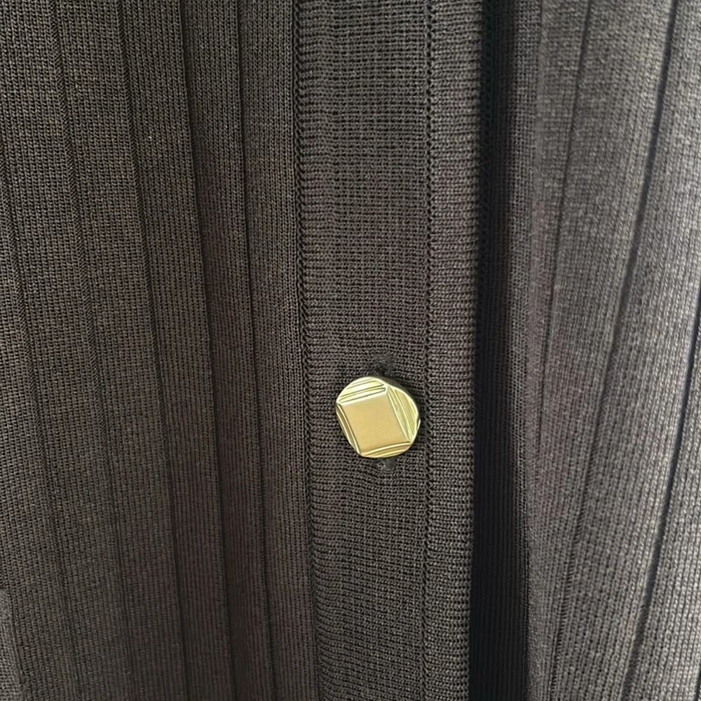 Women’s Misook Brown Button up Sweater Size M - Picture 6 of 6